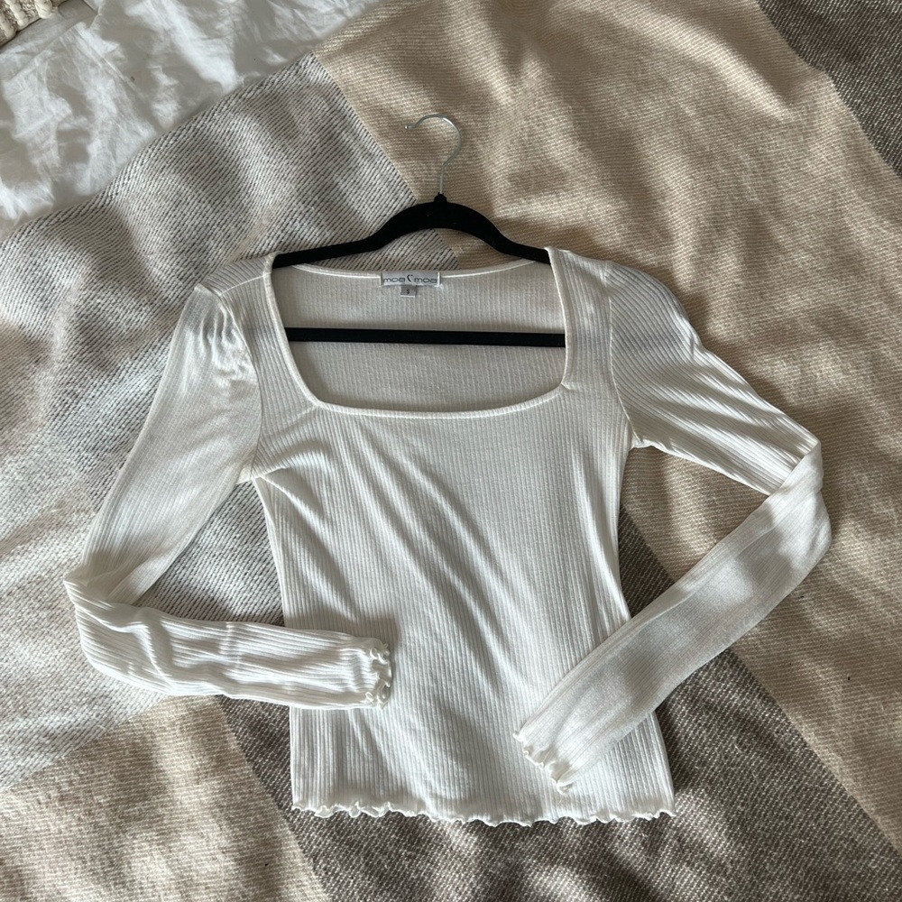 White Moa Moa crop top